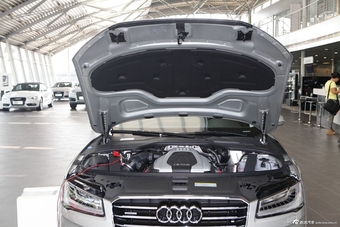 2014款奥迪A8L 45 TFSI Quattro豪华型