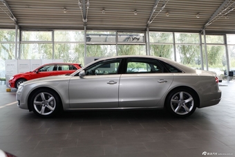 2013款奥迪A8L 45 TFSI quattro豪华型图片