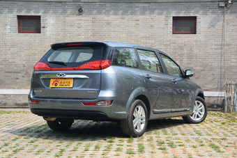 2015款艾瑞泽M7 1.8L手动宽适版