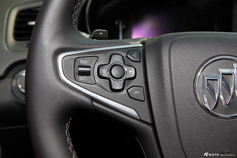 2014款君威GS 2.0T自动纵情运动版