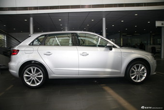 奥迪A3 Sportback 35TFSI舒适型