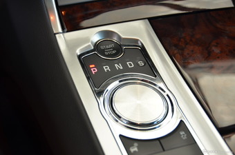 2015款捷豹XF 2.0T Sportbrake 豪华版