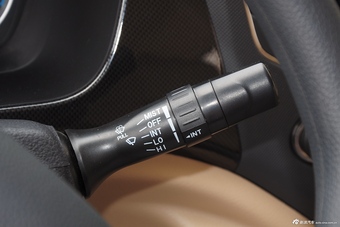 2015款图雅诺2.8T长轴商务版