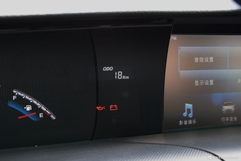 2016款大7 MPV 2.0T自动豪华型