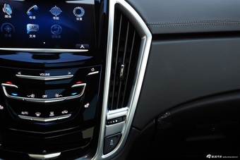 2015款凯迪拉克SRX 3.0L自动豪华版