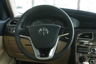 2012款中华V5 1.6L手动豪华型