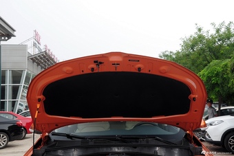 2015款名爵锐腾 1.5TGI TST精英版