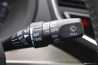 2016款比亚迪宋2.0TID自动豪华型