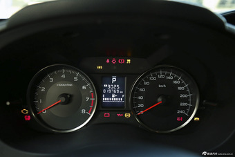 2014款斯巴鲁XV 2.0L舒适版