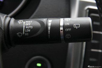 2015款哈弗H6 Coupe 2.0T自动两驱尊贵型