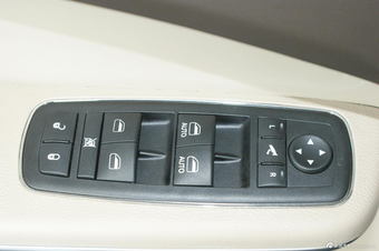 2013款克莱斯勒300C