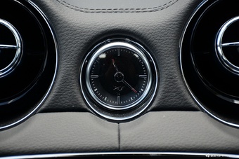 2016款捷豹XJL 2.0T自动两驱典雅商务版