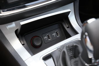 2016款荣威RX5基本型