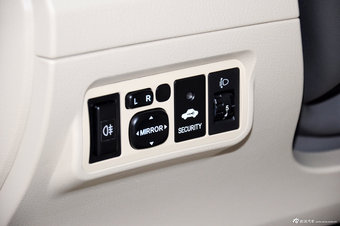 2012款比亚迪L3实拍