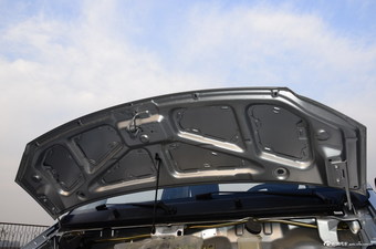 2015款小康K01 1.0L手动2.7m瓦楞货箱车型