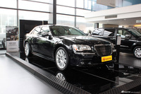 2013款克莱斯勒300C到店实拍