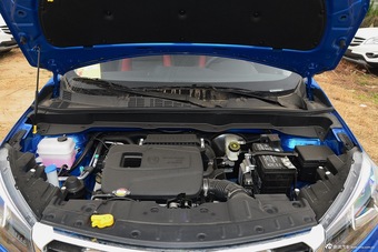 2016款长安CS15 1.5L手动时尚版