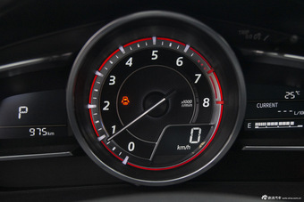 2016款马自达3昂克赛拉2.0L自动两厢旗舰型