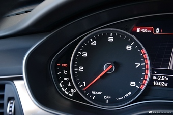 2016款奥迪A6L 3.0T自动50TFSI quattro