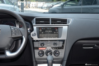 2016款DS 5LS 1.6T自动豪华版THP160