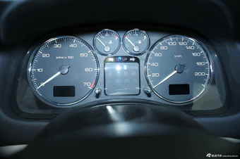 2012款标致307两厢