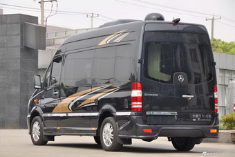 2013款中欧尊逸C型汽油版