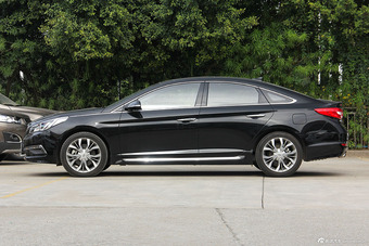 2015款索纳塔九 2.4L自动 TOP旗舰型