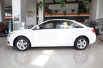 2013款科鲁兹1.8L自动SE 珍珠白