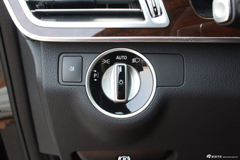 2015款奔驰E级到店实拍