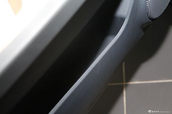 2013款圣达菲1.8T自动两驱天窗版