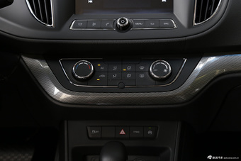 2015款荣威360 1.4T自动尊享版