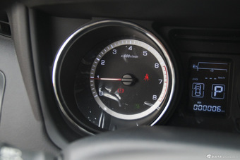 2016款风神A60 1.5L自动豪华型