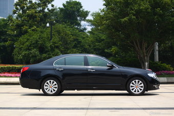 2013款红旗H7 3.0L自动尊贵型