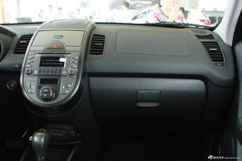 2013款秀尔SOUL 1.6L Premium自动