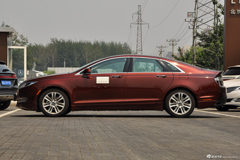 2014款林肯MKZ 2.0T自动尊雅版