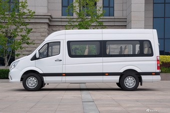 2015款图雅诺2.8T长轴商务版