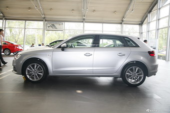 奥迪A3 Sportback 35TFSI舒适型
