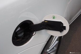 2015款捷豹XJL2.0T两驱典雅商务80周年典藏版