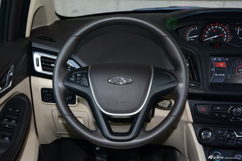 2015款艾瑞泽M7 1.8L手动宽适版