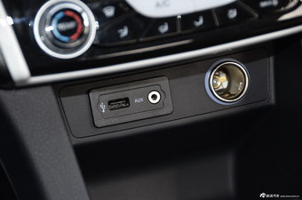 2014款东南V5菱致1.5T手动锐控版实拍