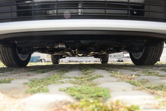 2016款YARiS L致炫1.5L自动劲速天窗版