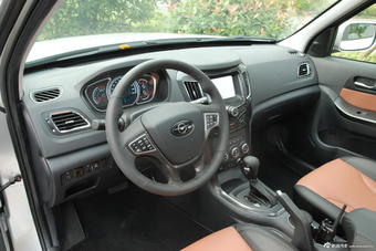 2013款海马S7 2.0L自动智臻版