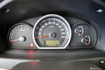 2013款狮跑2.0L GL自动两驱版