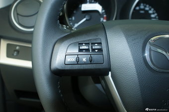 2011款马自达3星骋三厢