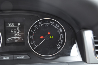 2016款昕动1.6L自动创行版