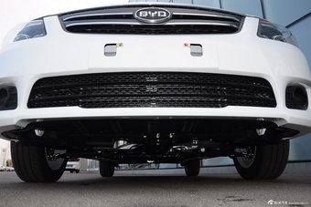 2015款比亚迪全新L3节能版1.5L自动舒适型