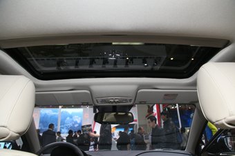 2013款奔腾B50 1.6L自动豪华型图片