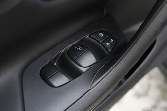 2013款天籁实拍图