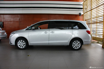 2014款GL8 2.4L CT豪华商务舒适版到店实拍