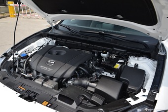 2016款马自达CX-4 2.5L自动四驱蓝天激情版